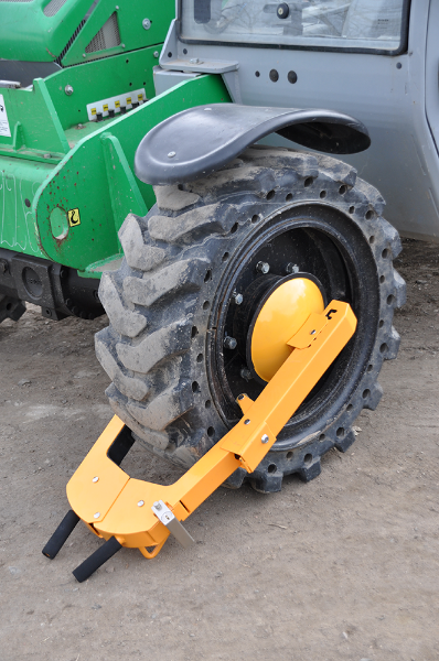 Adjustable Wheel Lock Fits most 10" to 18"Wheels, Inc Padlock Edmonton 3
