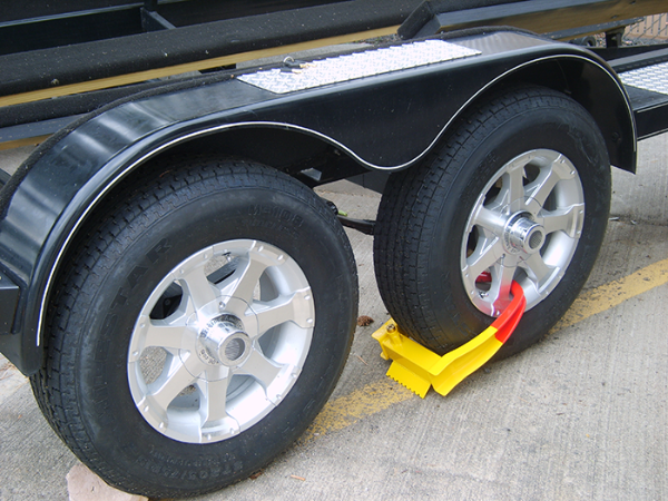 Deluxe Universal Wheel Chock Lock closed 6” Open 11.25” Reach 10.5” Edmonton 4
